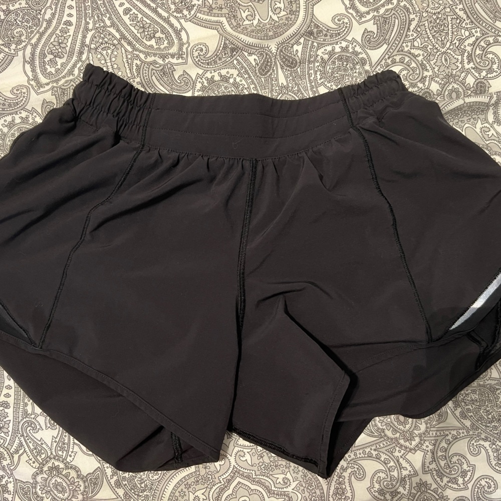 Lululemon hotty hot shorts